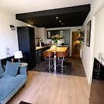 Le Floreal, Great Quiet Appt In Very Town Center *