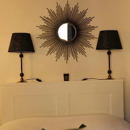 Le Floreal, Great Quiet Appt In Very Town Center *